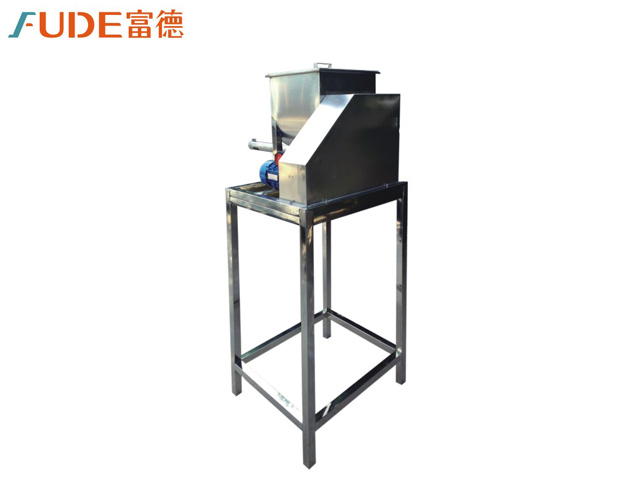 Screw/electromagnetic powder feeder